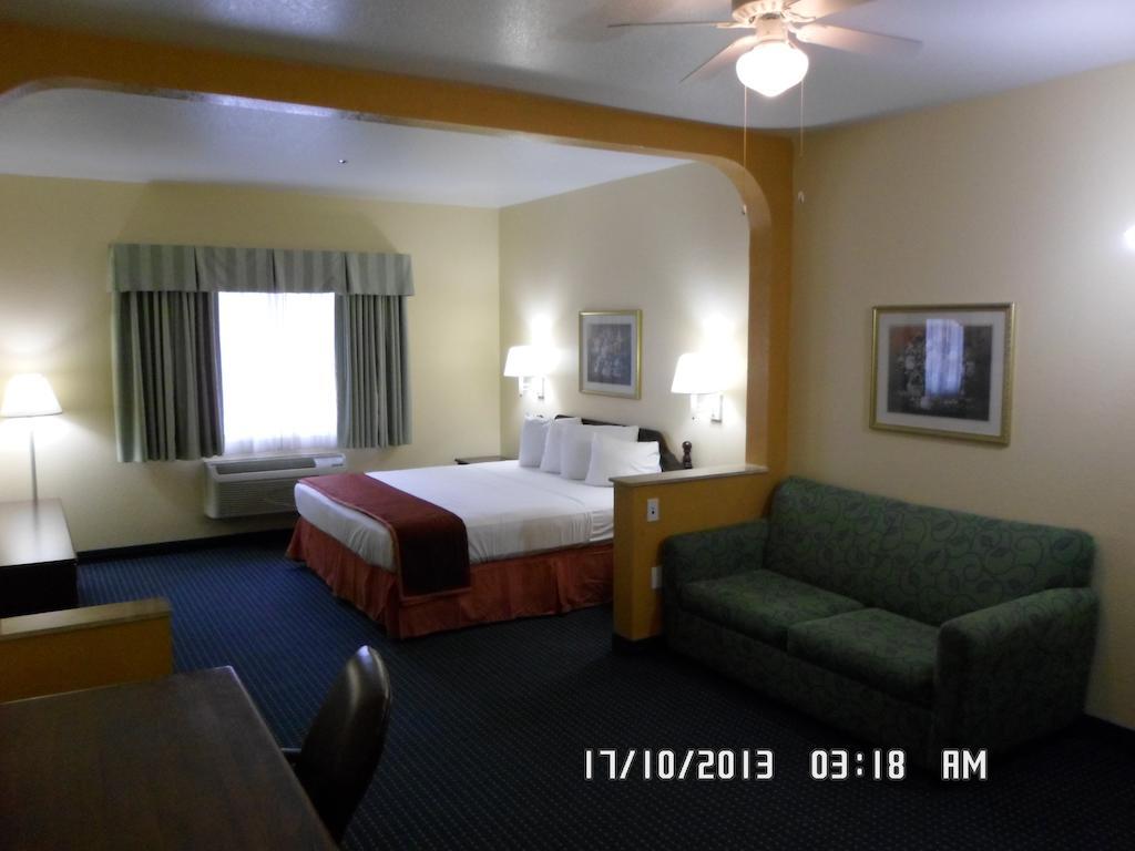 Howard Johnson By Wyndham San Antonio Hotel & Suites 外观 照片