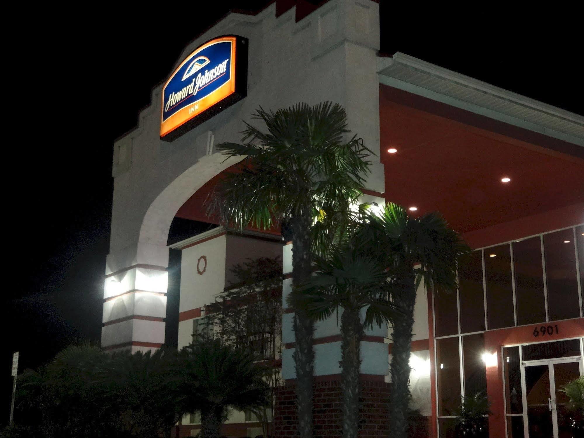 Howard Johnson By Wyndham San Antonio Hotel & Suites 外观 照片