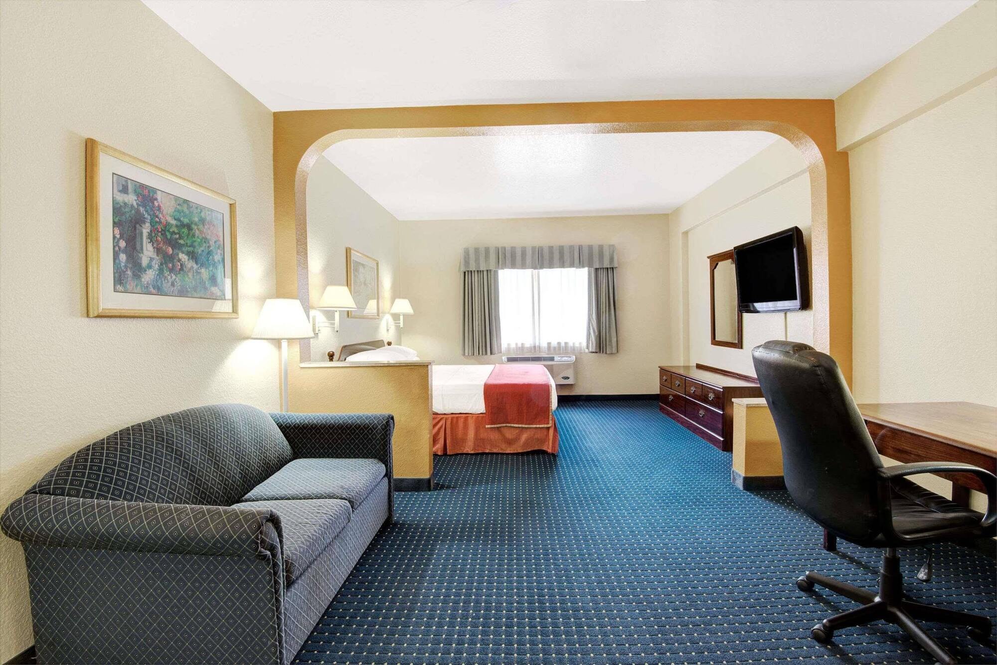 Howard Johnson By Wyndham San Antonio Hotel & Suites 外观 照片
