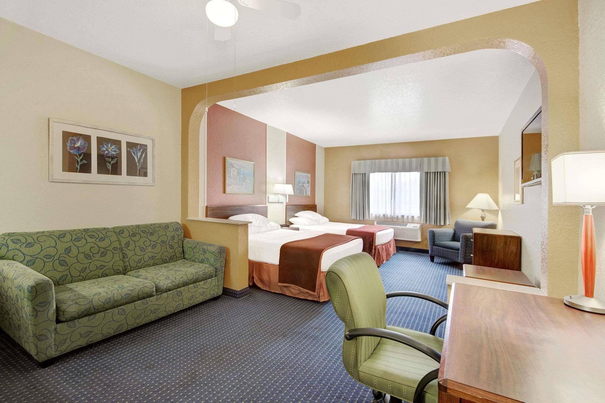 Howard Johnson By Wyndham San Antonio Hotel & Suites 外观 照片